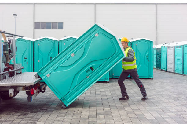 Types of Portable Toilets We Offer in Town And Country, MO